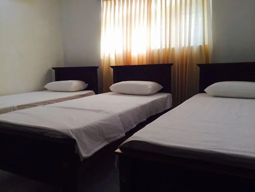 Sleep Cheap Hostel Negombo Sri Lanka